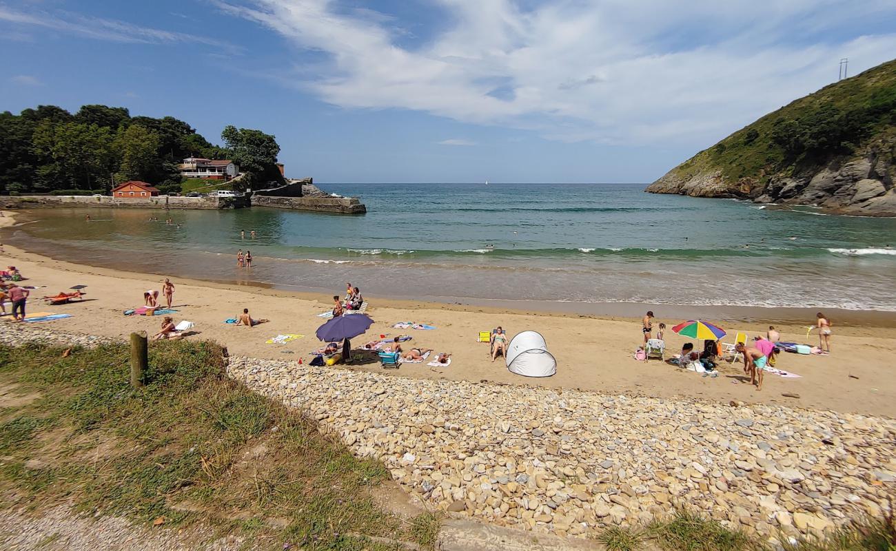 Playa de Miono'in fotoğrafı açık bej kum yüzey ile