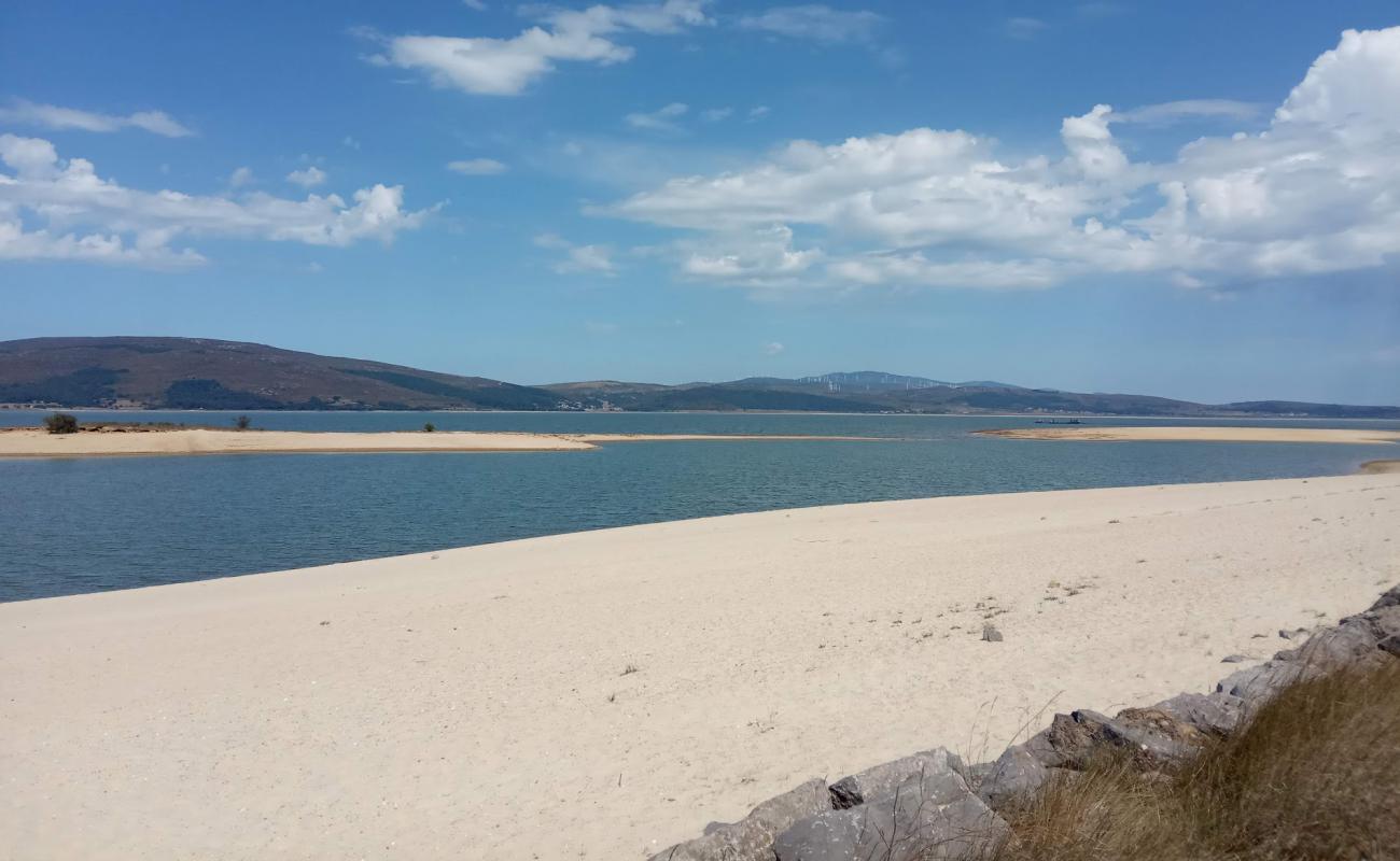 Playa de Arija'in fotoğrafı açık bej kum yüzey ile