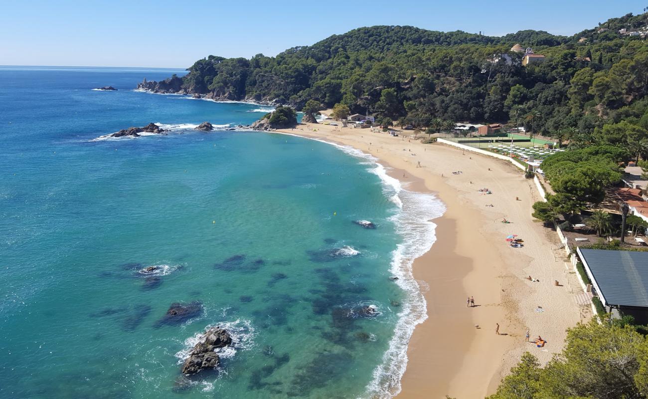 Playa Santa Cristina'in fotoğrafı açık bej kum yüzey ile