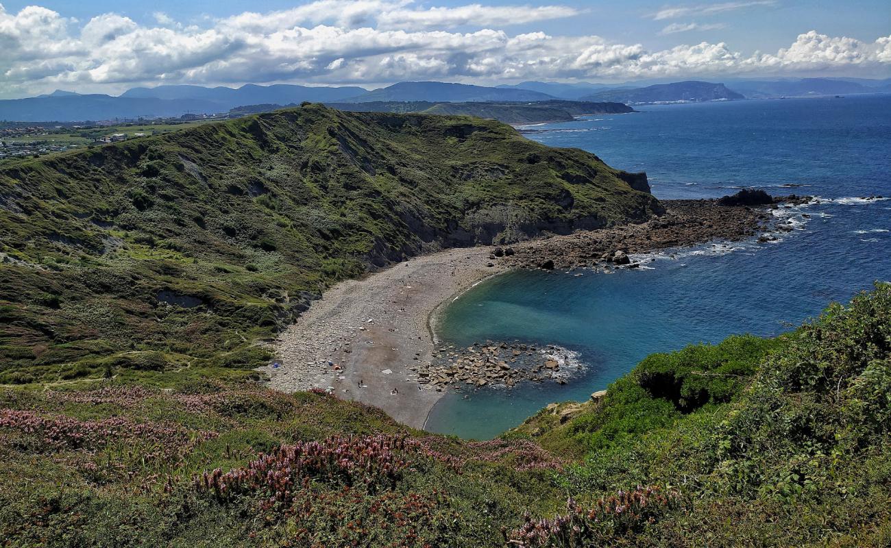 Playa de Barrika'in fotoğrafı kayalık arazi yüzey ile