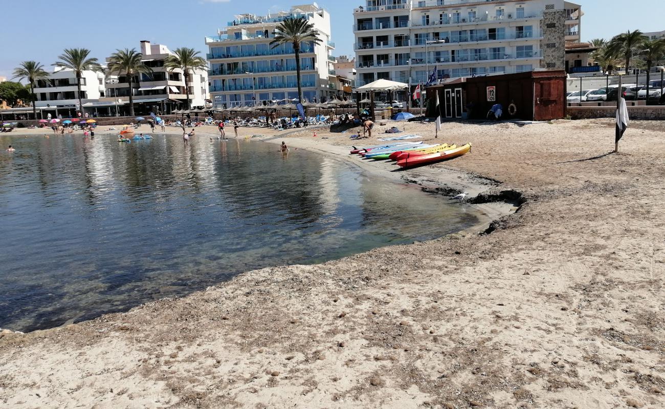 Cala Estancia'in fotoğrafı açık bej kum yüzey ile