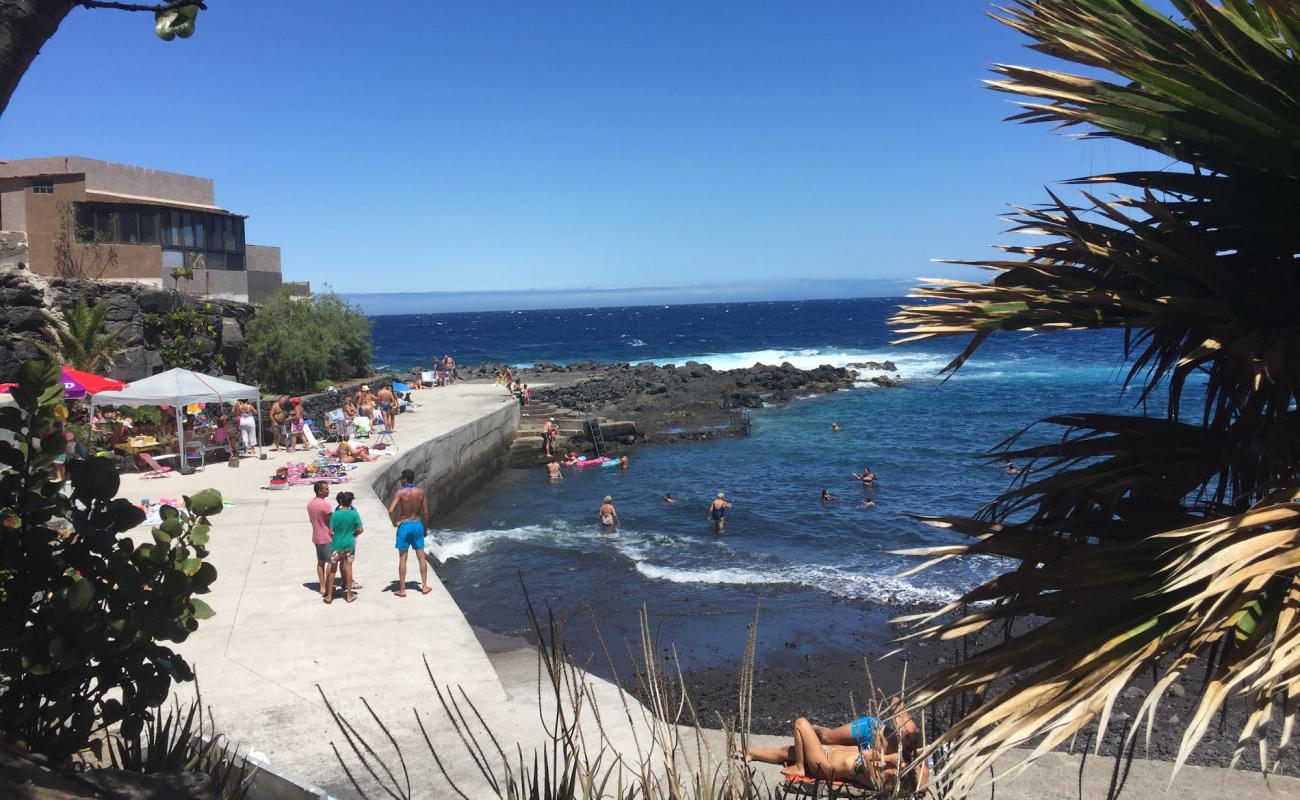 Playa de la Caleta'in fotoğrafı kayalık arazi yüzey ile
