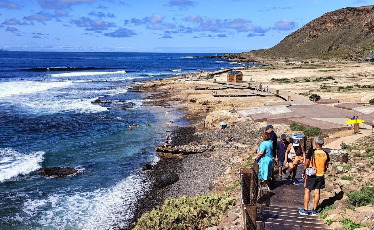 Playa del Confital'in fotoğrafı bej kum ve kayalar yüzey ile