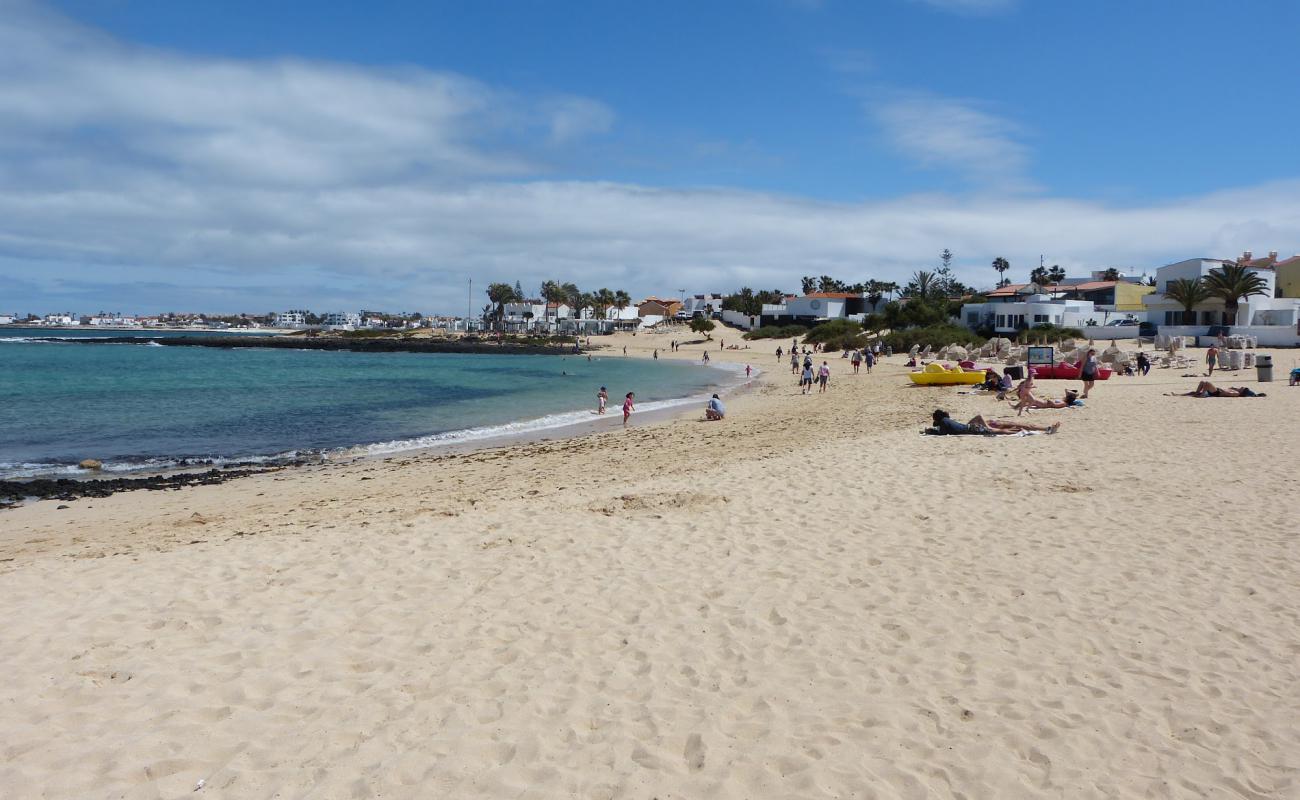 Playa de los Verilitos'in fotoğrafı açık bej kum yüzey ile