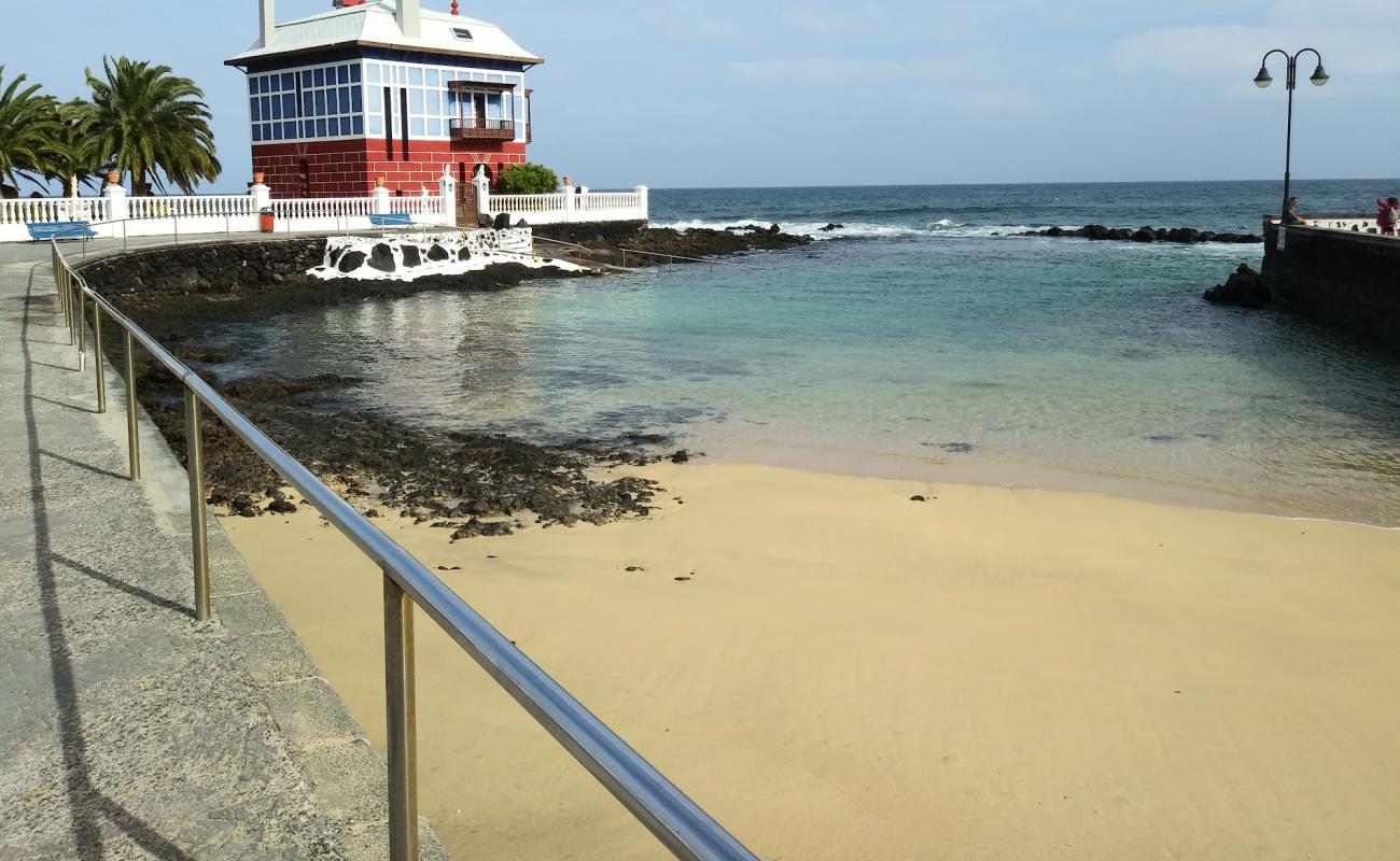 Playa del Charcon'in fotoğrafı parlak kum yüzey ile