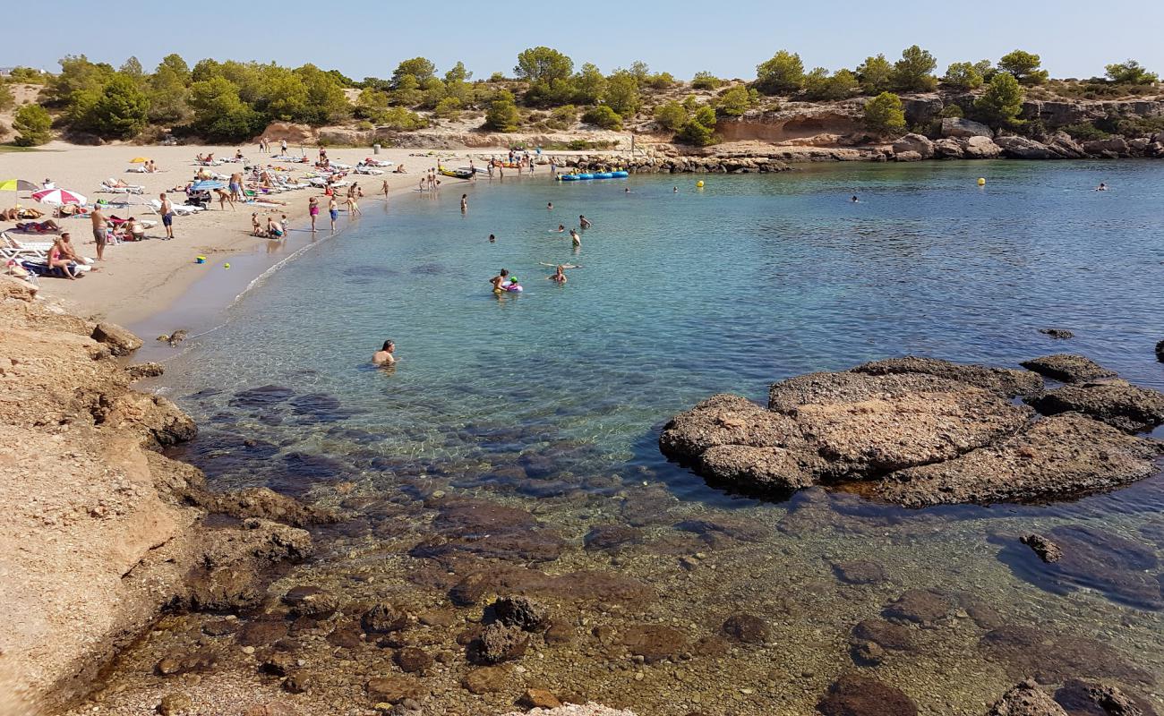 Platja La Almendrita'in fotoğrafı açık bej kum yüzey ile