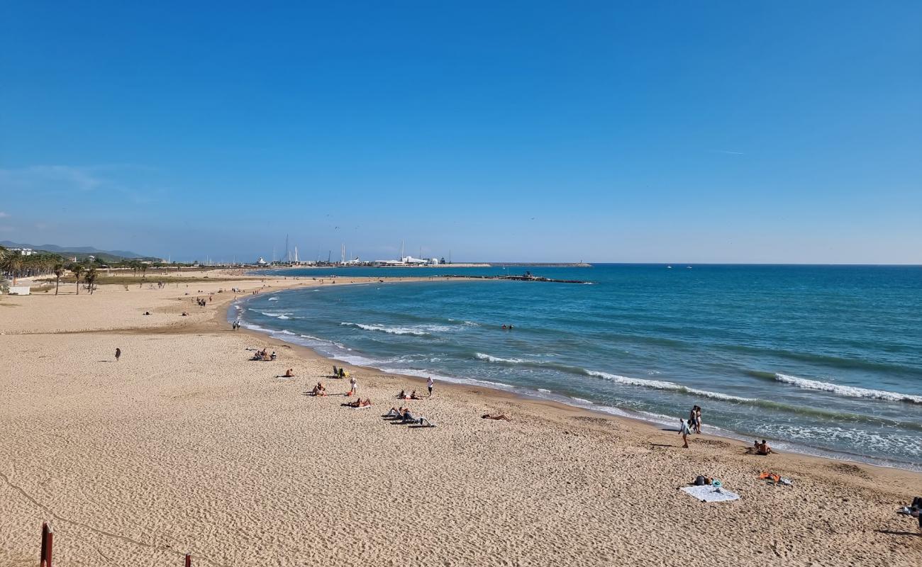 Platja de Ribes Roges'in fotoğrafı açık bej kum yüzey ile