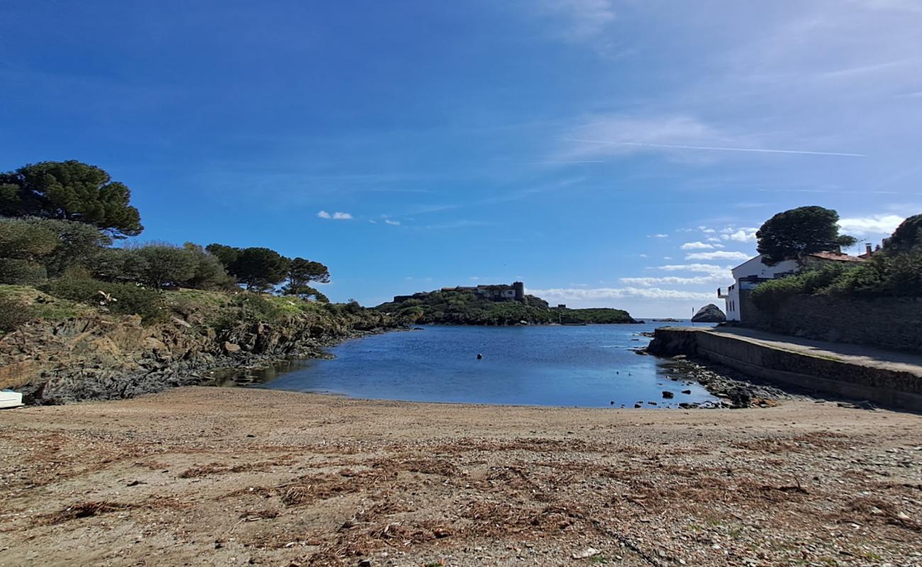 Platja Confitera'in fotoğrafı açık bej kum yüzey ile