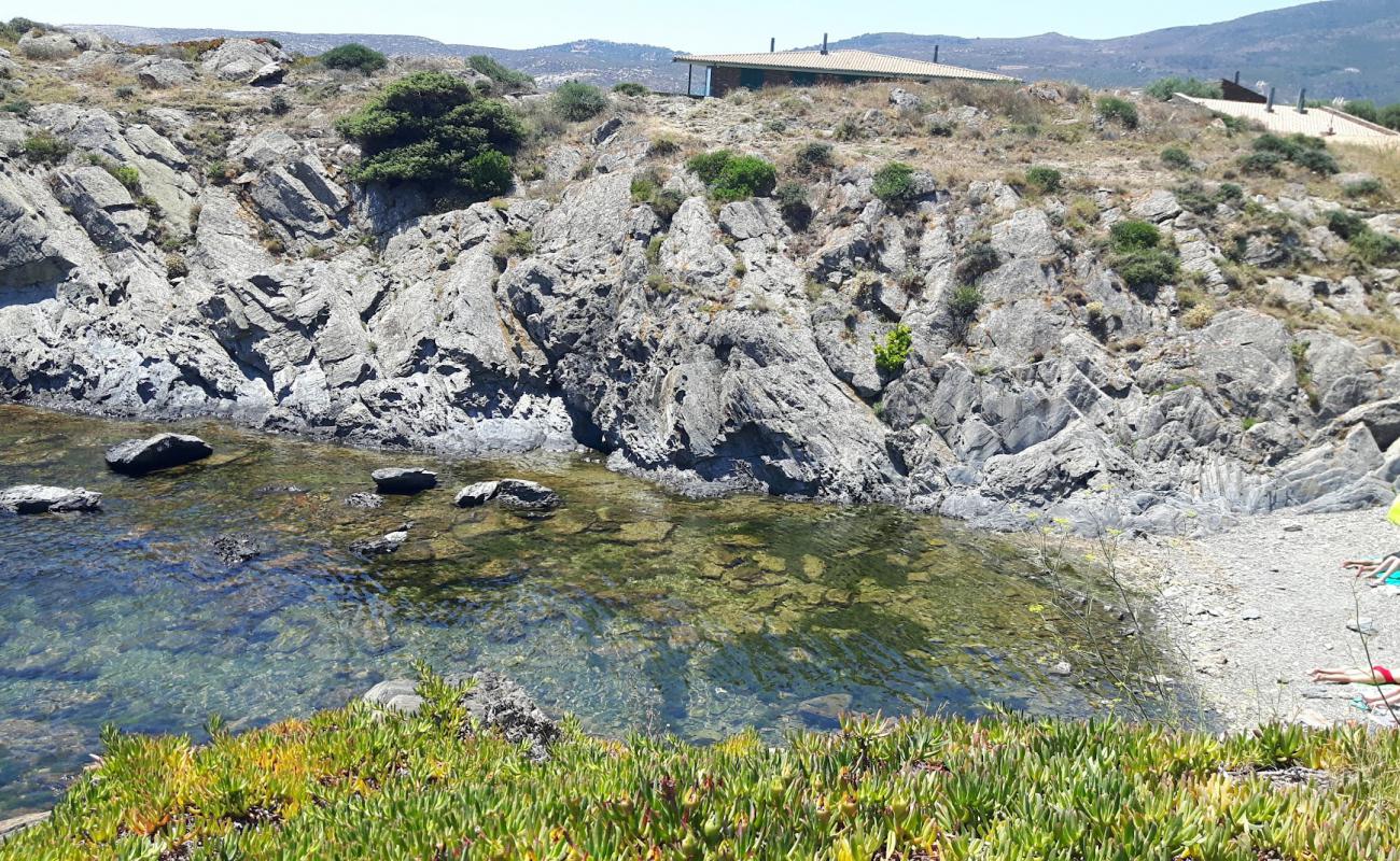 Raco d'en Senes Platja'in fotoğrafı kayalık arazi yüzey ile