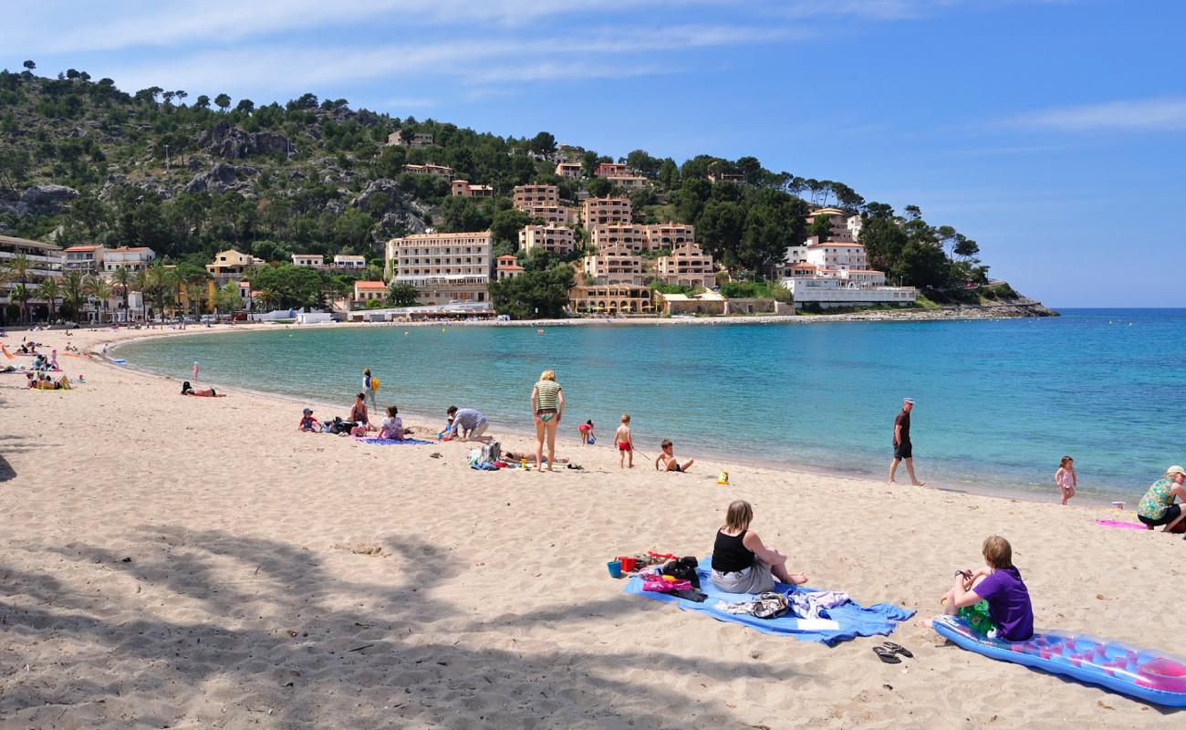 Platja den Repic'in fotoğrafı açık bej kum yüzey ile