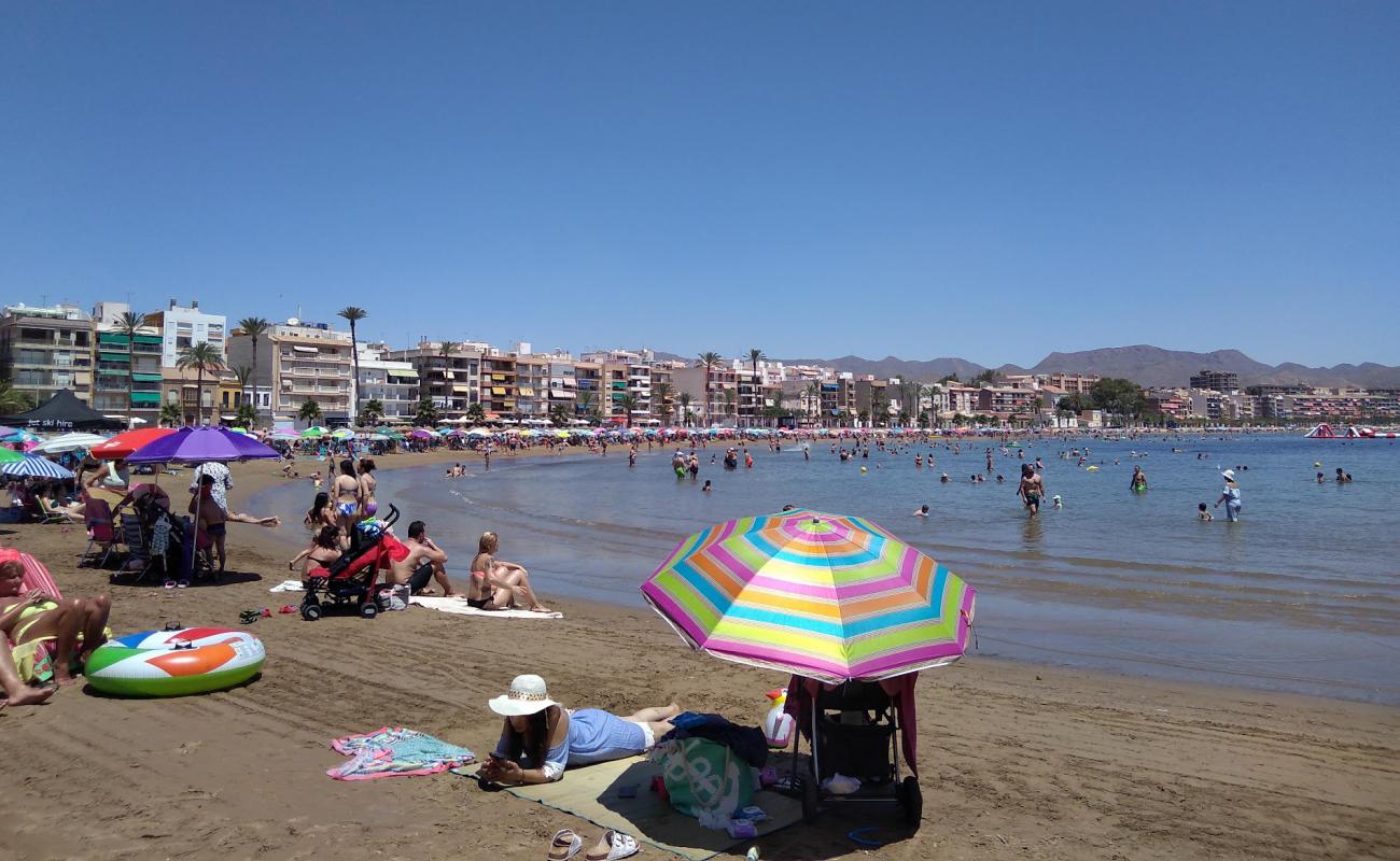 Playa del Puerto'in fotoğrafı parlak kum yüzey ile