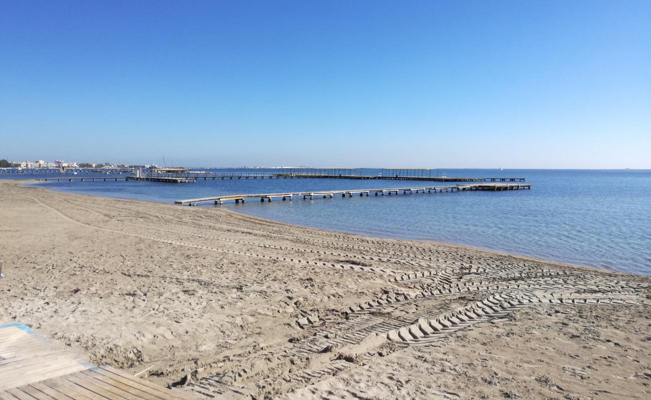 Playa del Pescador'in fotoğrafı gri kum yüzey ile