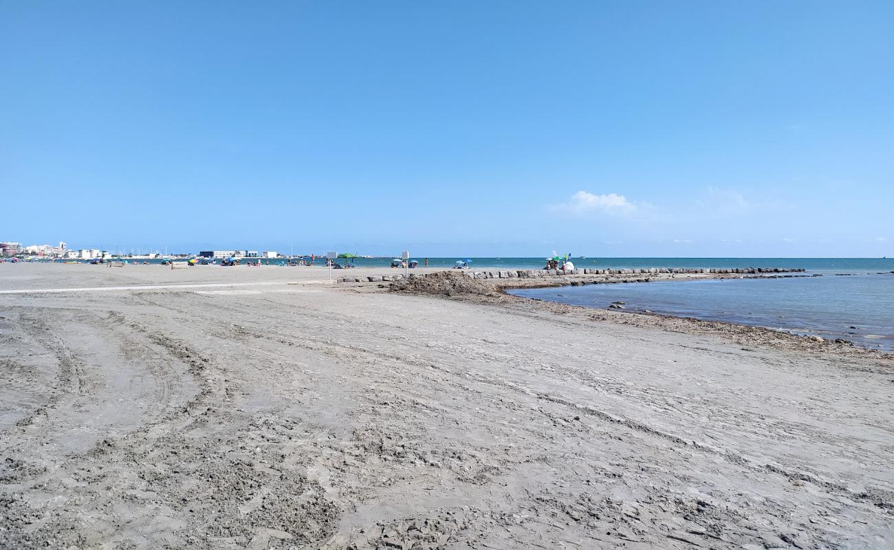 Playa Tamarit'in fotoğrafı gri kum yüzey ile