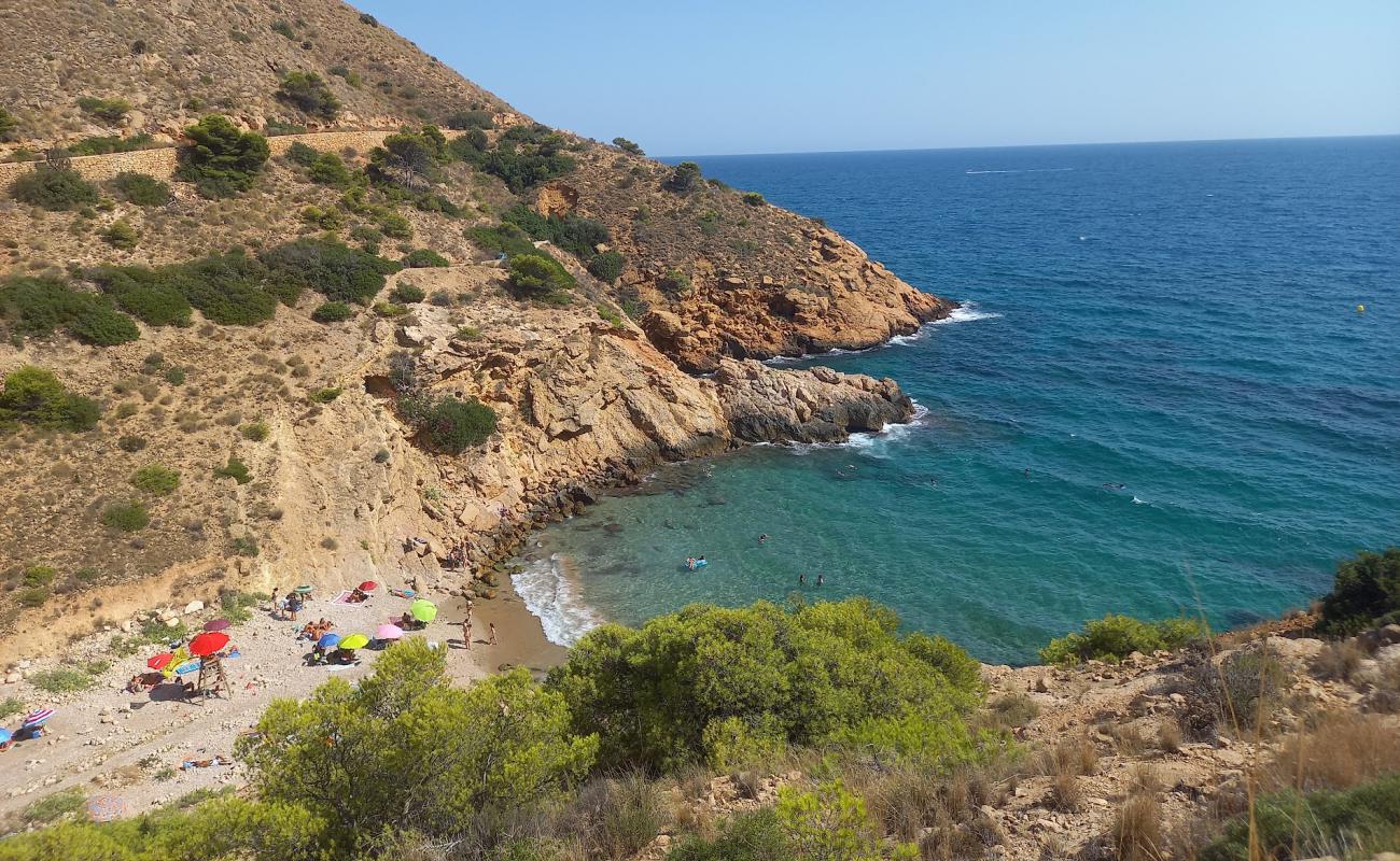 Cala Tio Ximo'in fotoğrafı taşlar yüzey ile