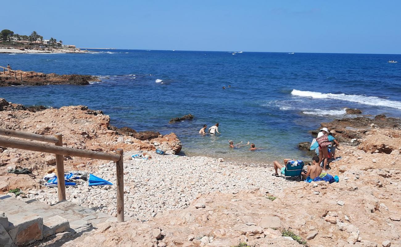 Playa Las Rotas'in fotoğrafı taşlar yüzey ile