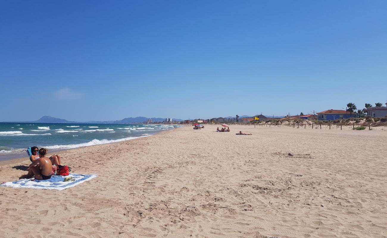 Playa de Venecia'in fotoğrafı parlak kum yüzey ile