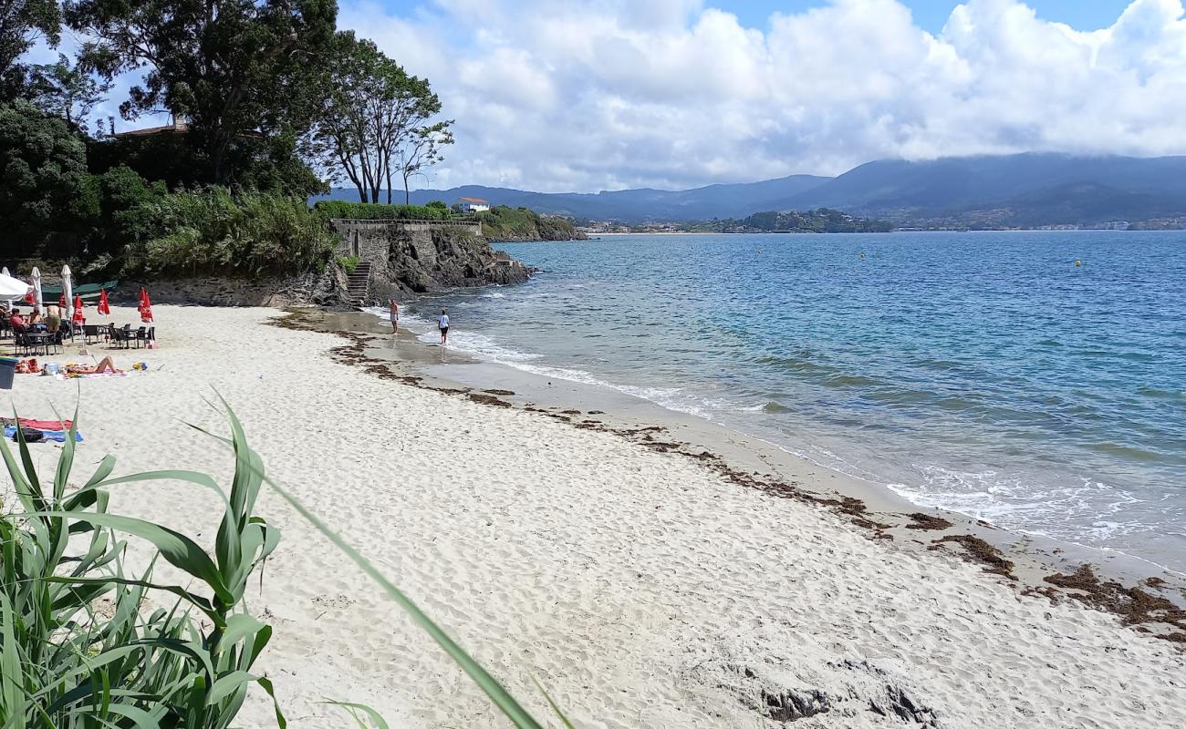 Praia de Area Fofa'in fotoğrafı parlak kum yüzey ile