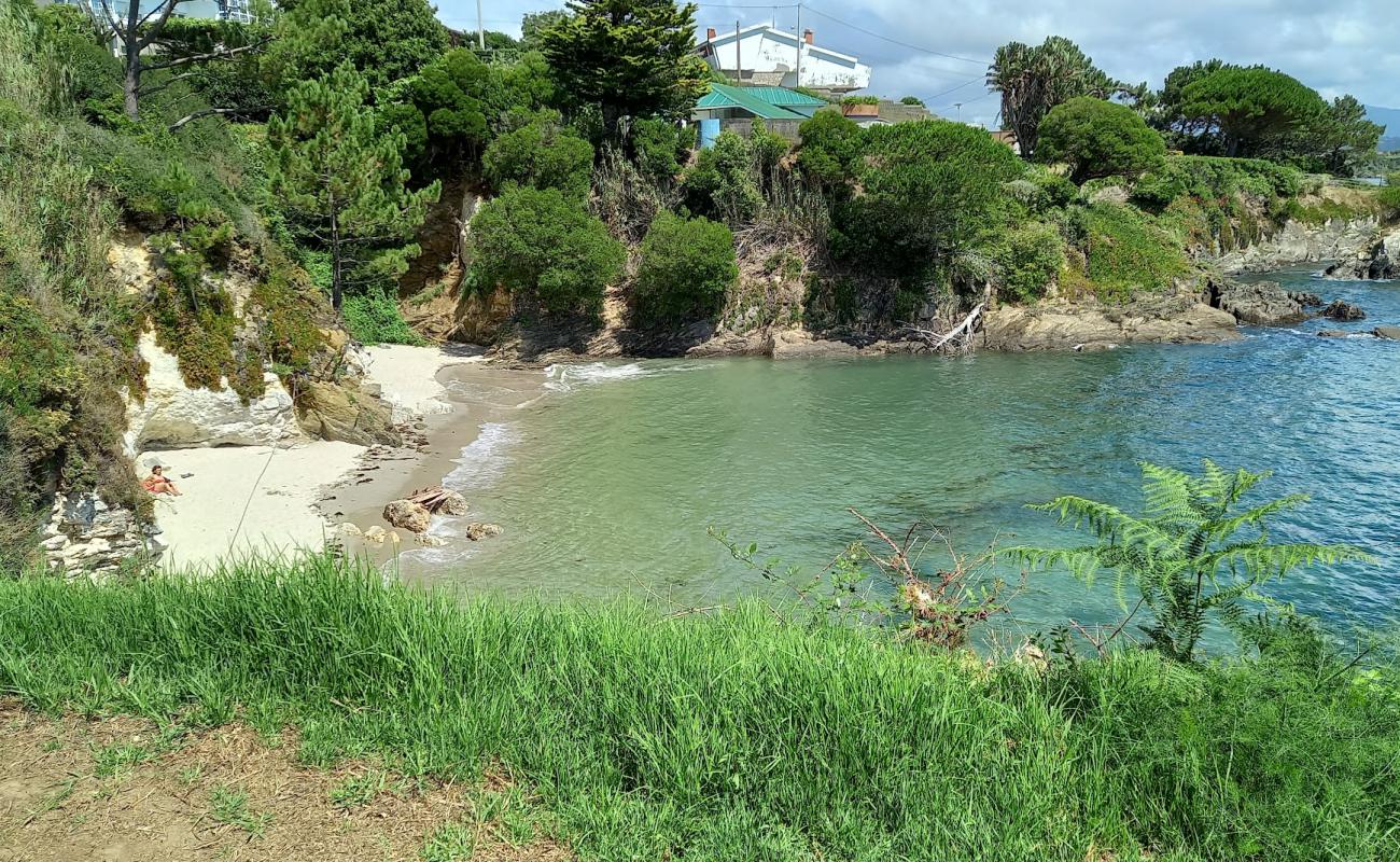 Playa de Arribas Blancas'in fotoğrafı parlak kum yüzey ile