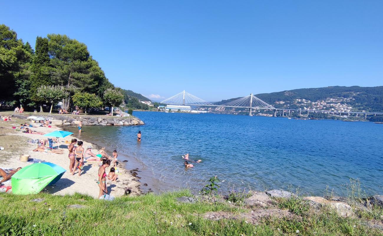 Praia do Almacen'in fotoğrafı açık bej kum yüzey ile