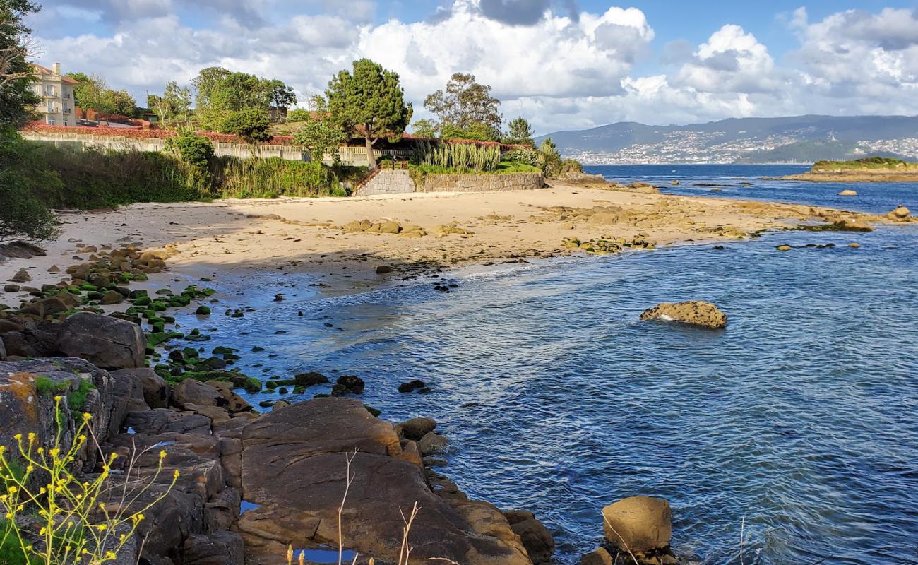 Praia das Ratas'in fotoğrafı parlak kum yüzey ile