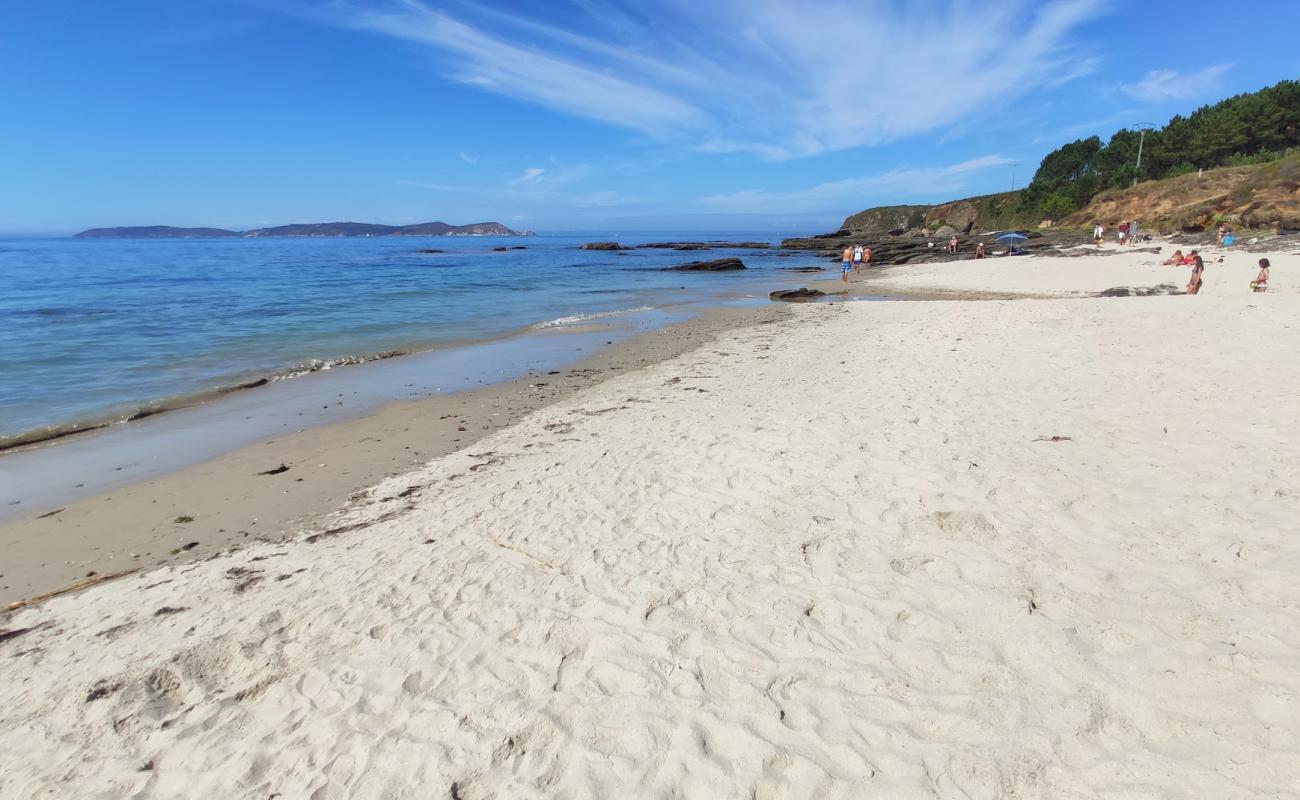 Praia de Magor'in fotoğrafı parlak kum yüzey ile