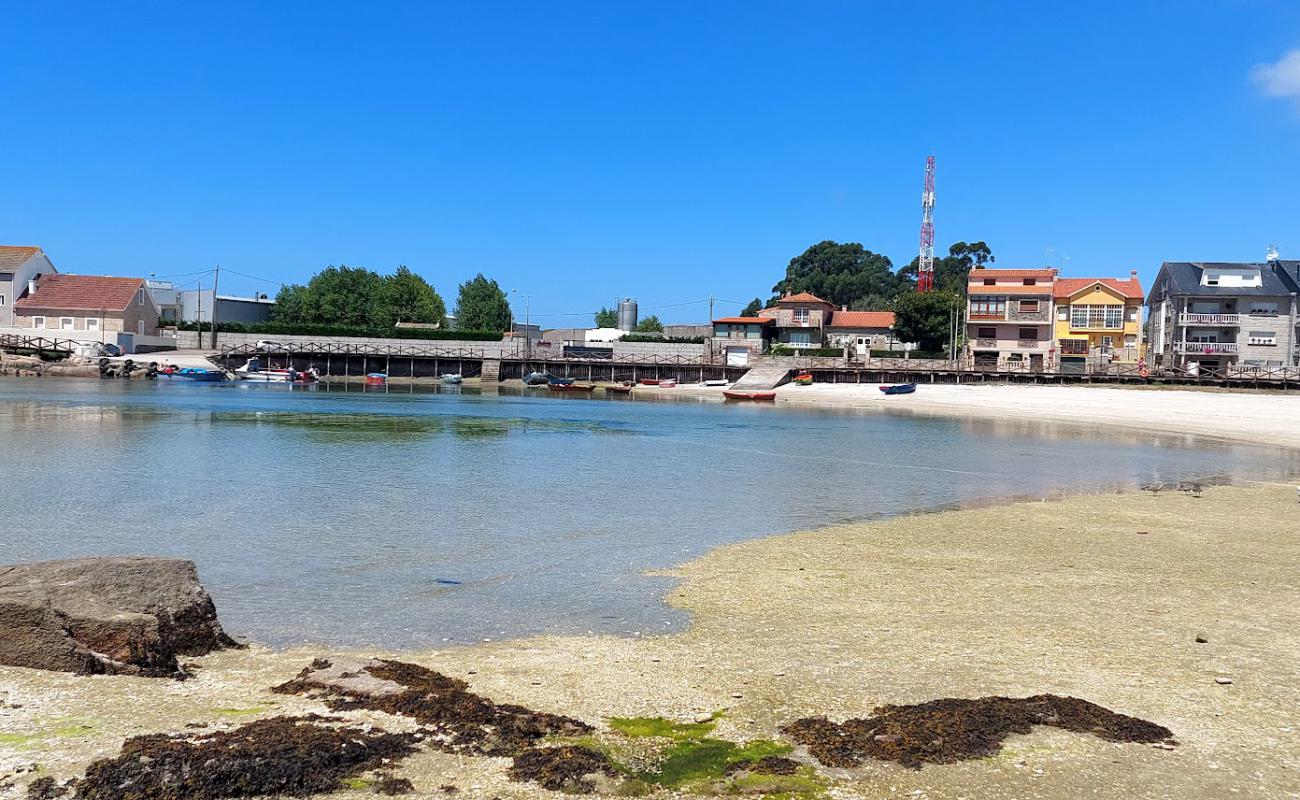 Playa Porto Meloxo'in fotoğrafı açık bej kum yüzey ile