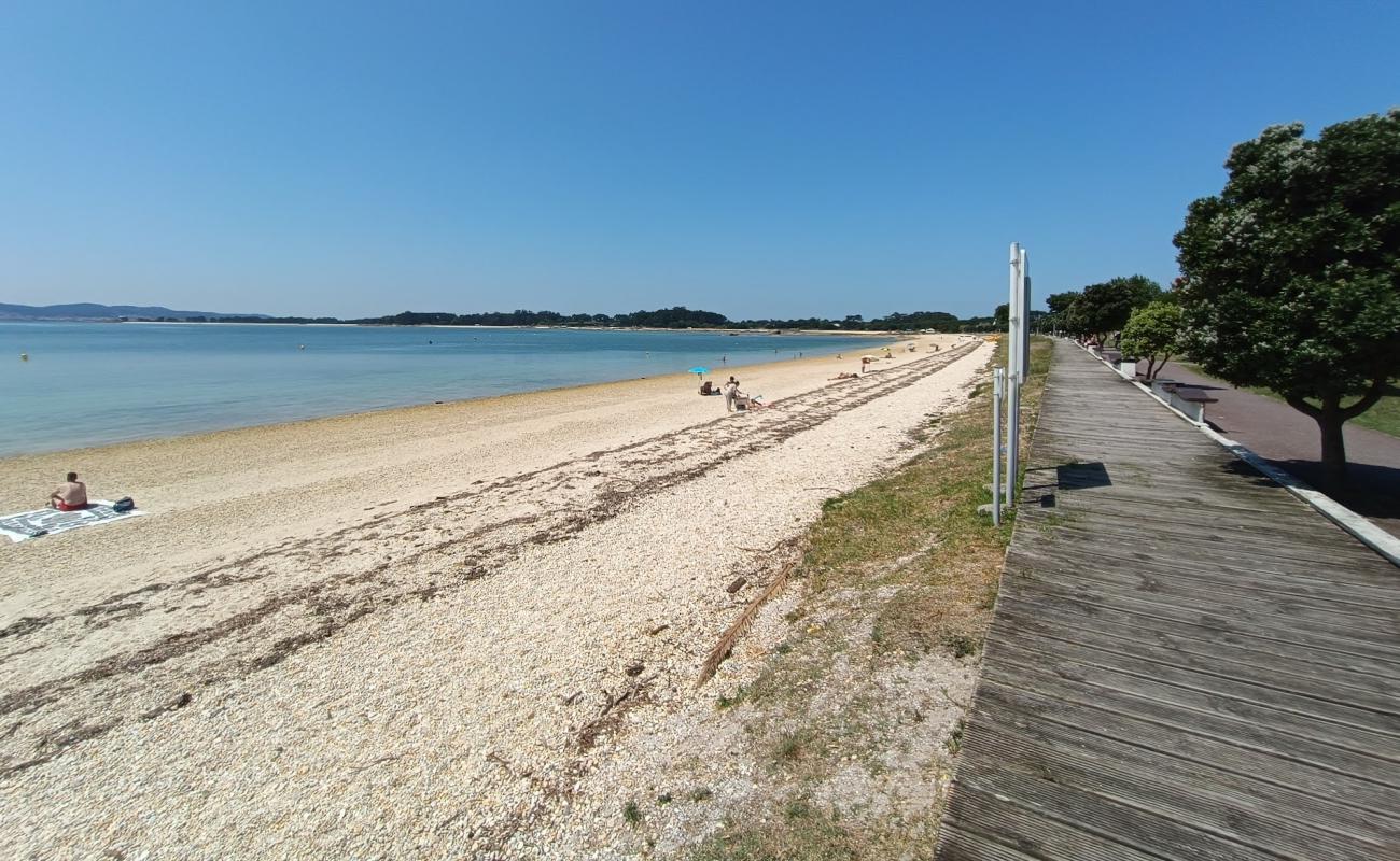 Praia do Vao'in fotoğrafı hafif ince çakıl taş yüzey ile