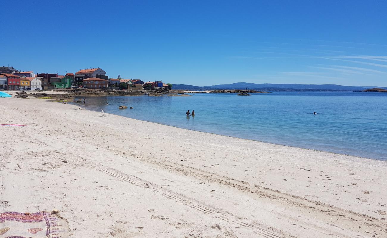 Praia de Ribeira Grande'in fotoğrafı parlak kum yüzey ile