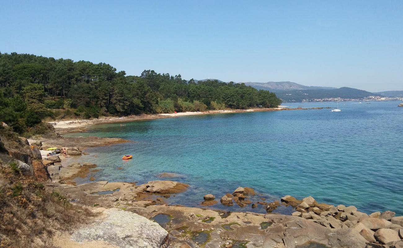 Playa de Nineirinos'in fotoğrafı parlak kum yüzey ile