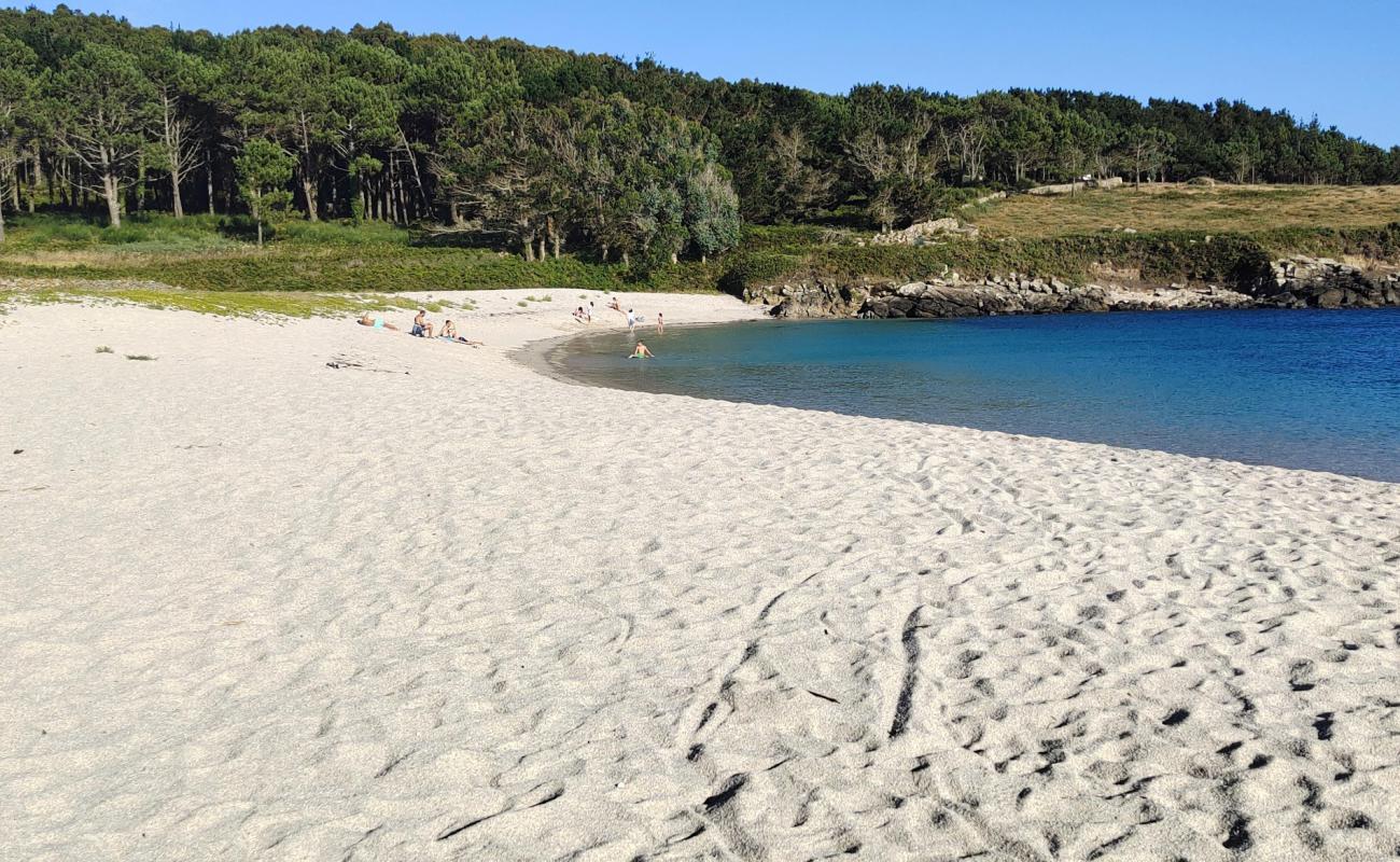 Praia de Lago'in fotoğrafı açık bej kum yüzey ile