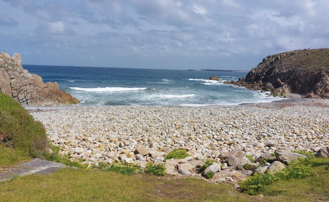 Praia Da Ucha'in fotoğrafı açık bej kum yüzey ile
