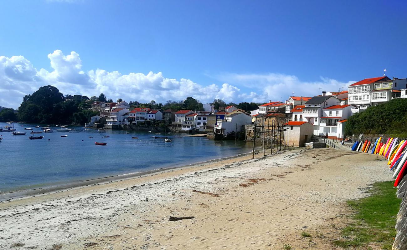 Praia de Redes'in fotoğrafı açık bej kum yüzey ile