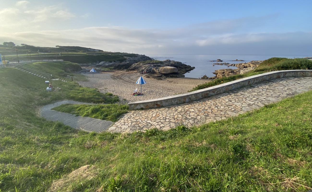 Praia Relino'in fotoğrafı açık bej kum yüzey ile
