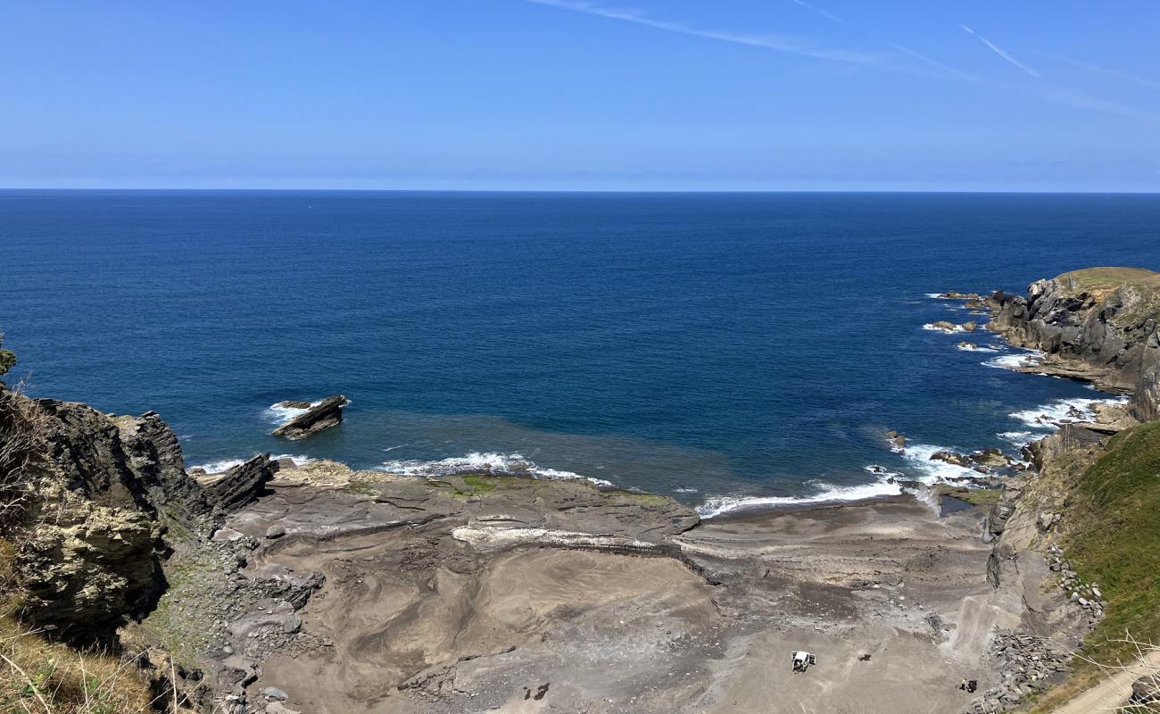 Playa de Portazuelos'in fotoğrafı taşlar yüzey ile