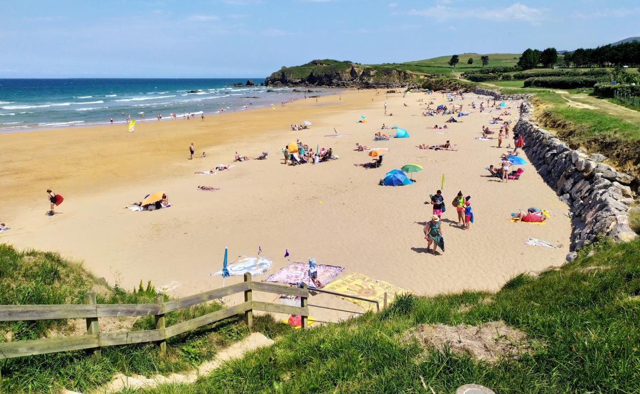 Playa de El Barrigon'in fotoğrafı açık bej kum yüzey ile