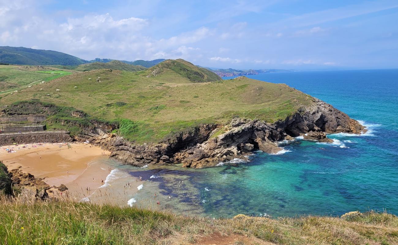 Playa de Santa Justa'in fotoğrafı açık bej kum yüzey ile