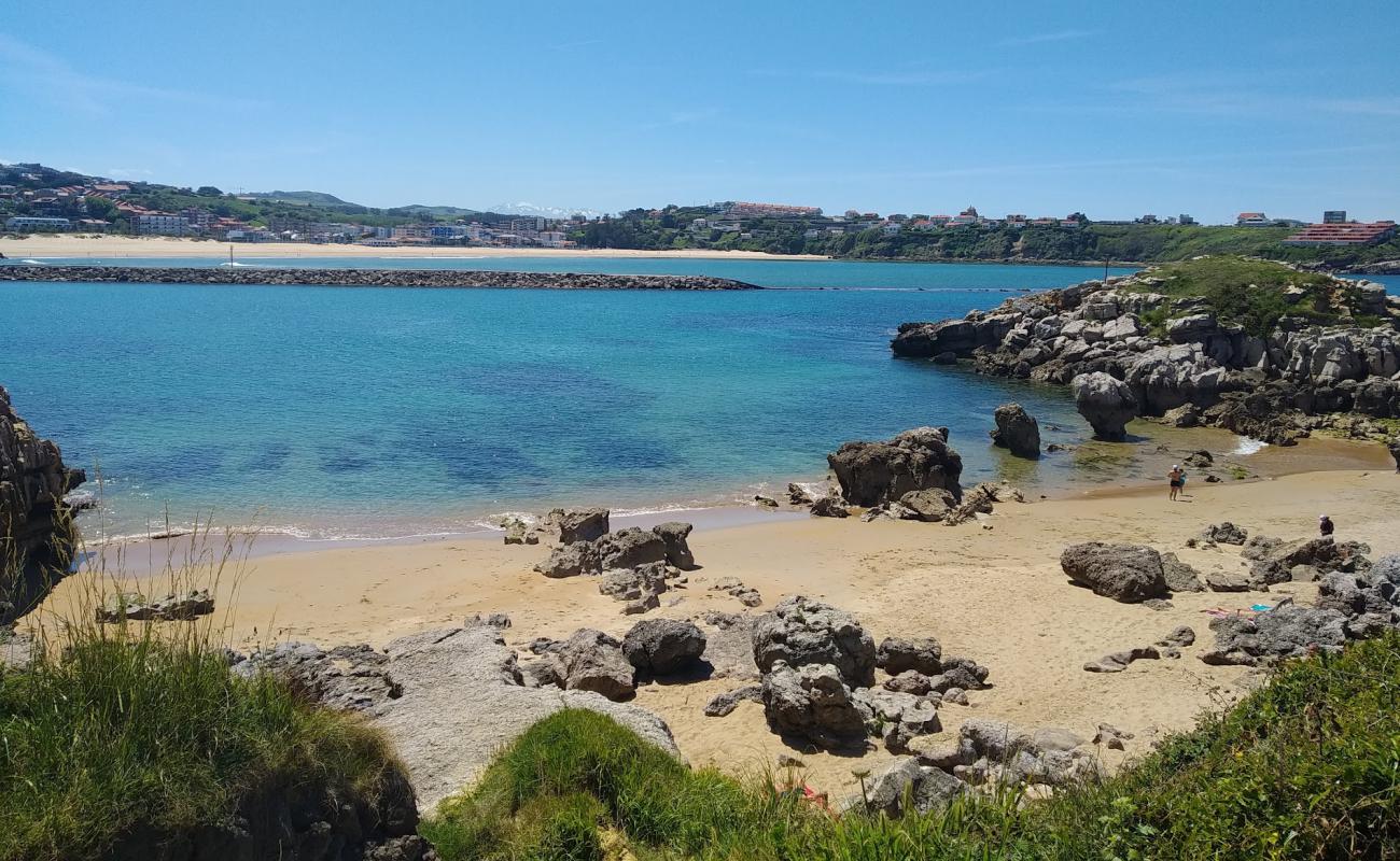 Playa del Huevo Frito'in fotoğrafı açık bej kum yüzey ile