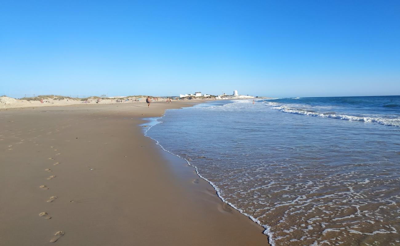 Playa de Torregorda'in fotoğrafı parlak kum yüzey ile