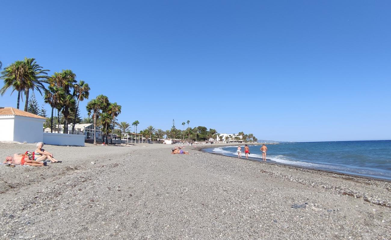 Playa de Cortijo Blanco'in fotoğrafı gri çakıl taşı yüzey ile