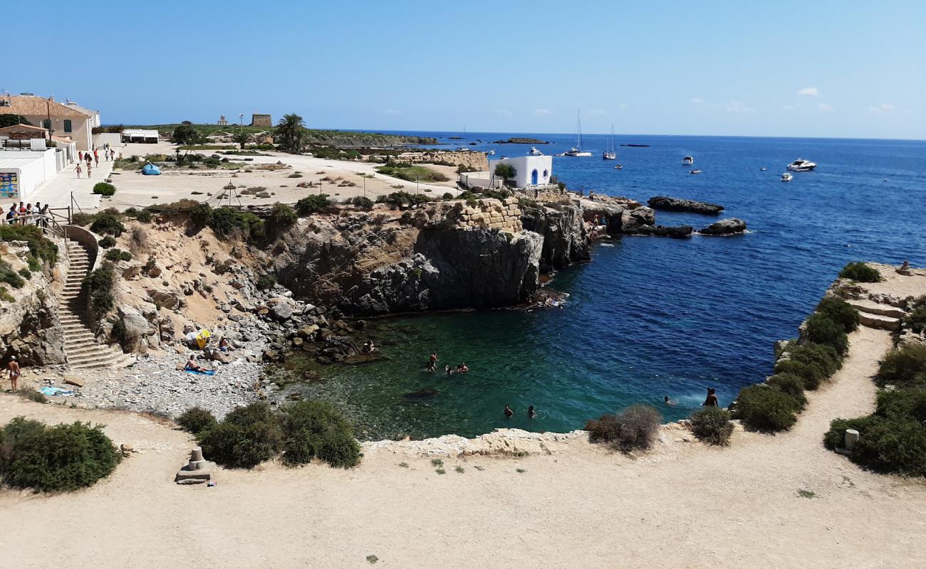 Cova del Llop Mari'in fotoğrafı taşlı kum yüzey ile