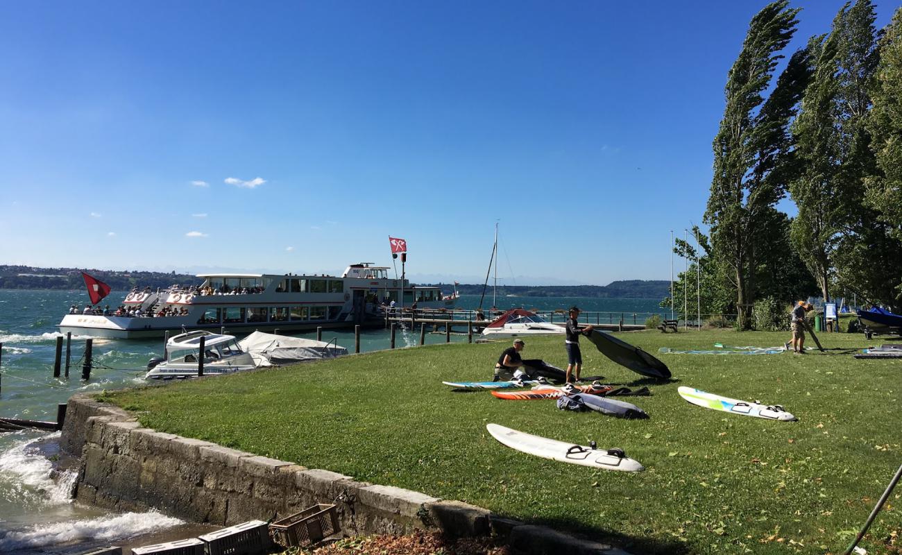 Wingreis Strand'in fotoğrafı beton kaplı yüzey yüzey ile