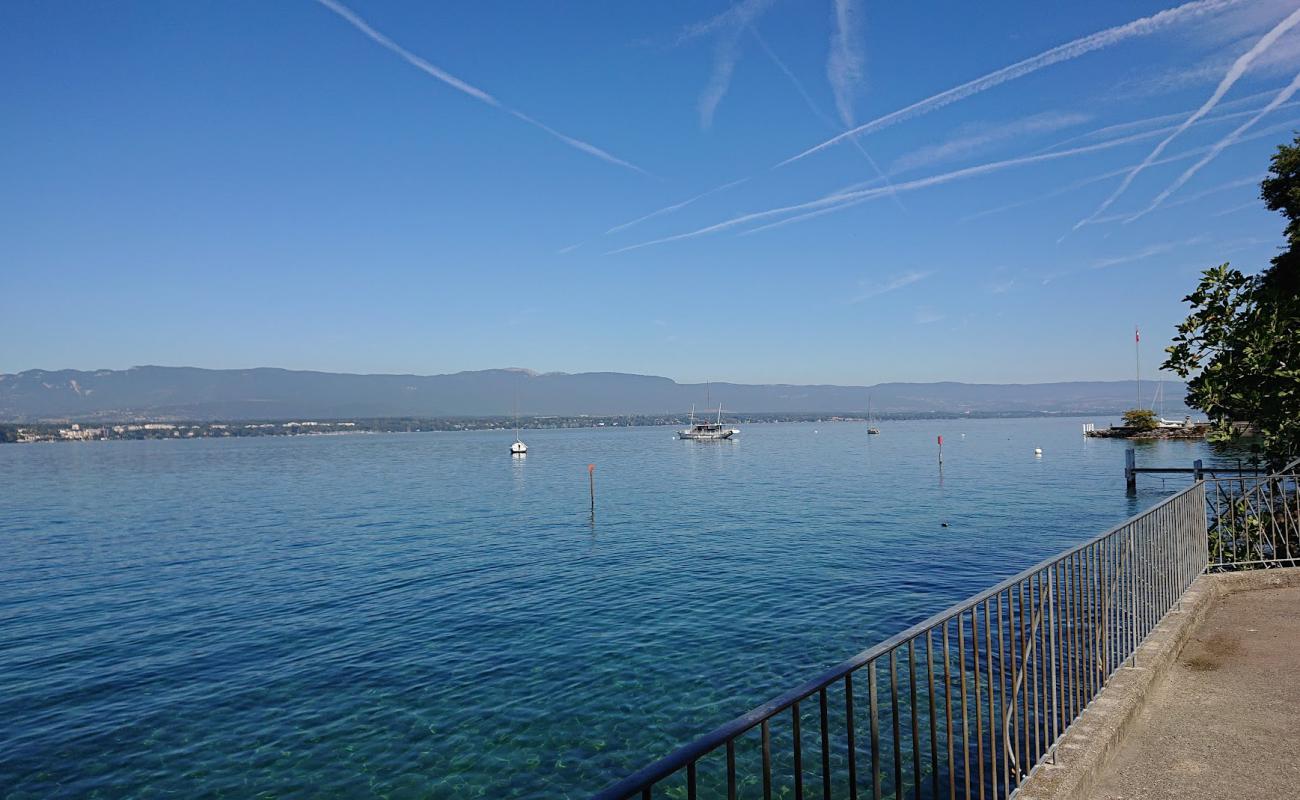 Plage de Parc de la Nymphe'in fotoğrafı beton kaplı yüzey yüzey ile