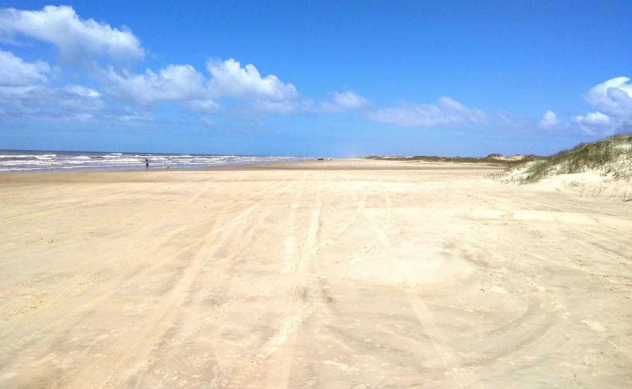 Costa do Sol Plajı'in fotoğrafı parlak kum yüzey ile