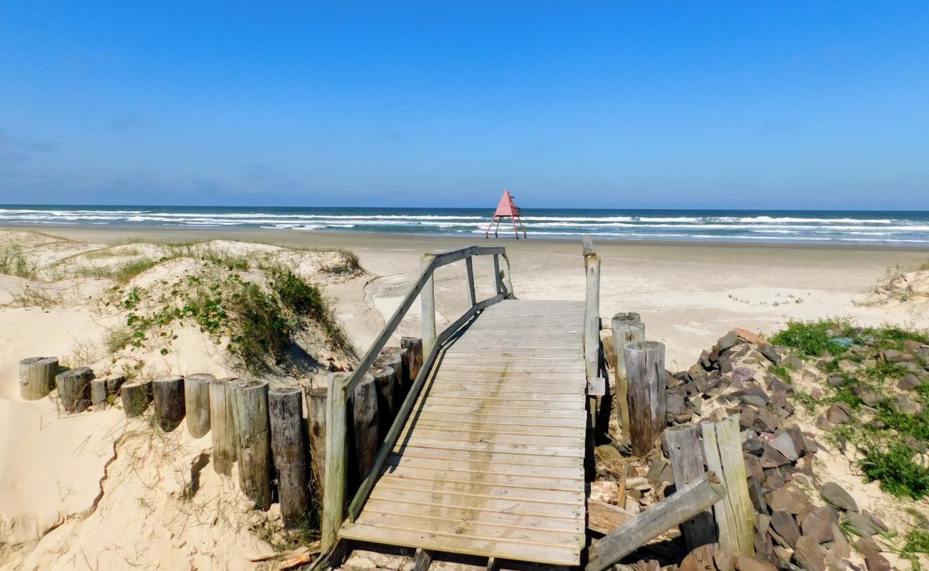 Praia Maristela'in fotoğrafı i̇nce bej kum yüzey ile