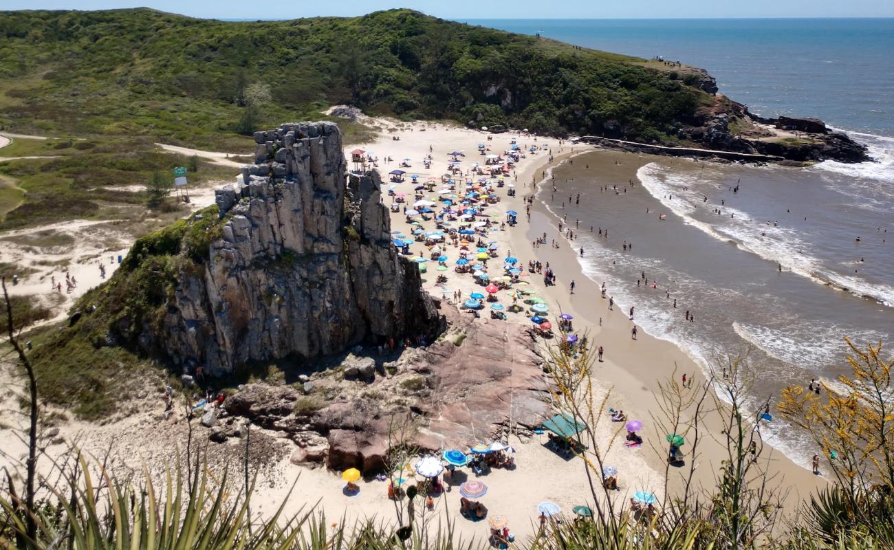 Guarita Plajı'in fotoğrafı parlak ince kum yüzey ile