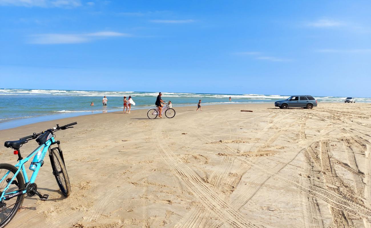 Praia do Torneiro'in fotoğrafı i̇nce bej kum yüzey ile