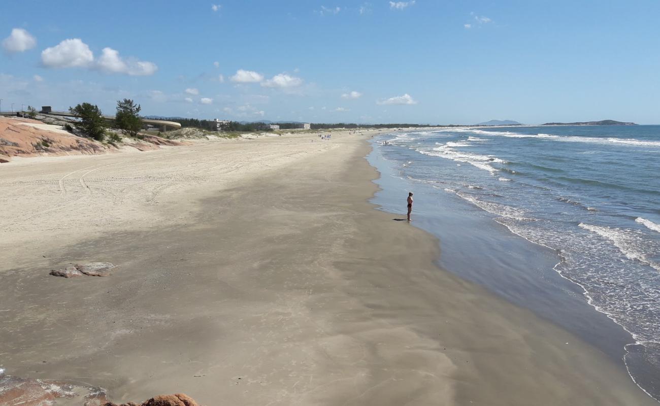 Praia do Iro'in fotoğrafı açık bej kum yüzey ile