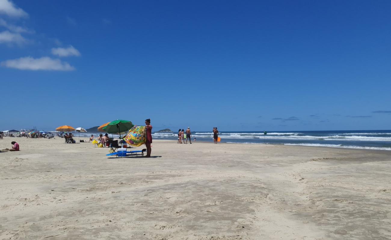 Praia da Vila Nova'in fotoğrafı i̇nce bej kum yüzey ile