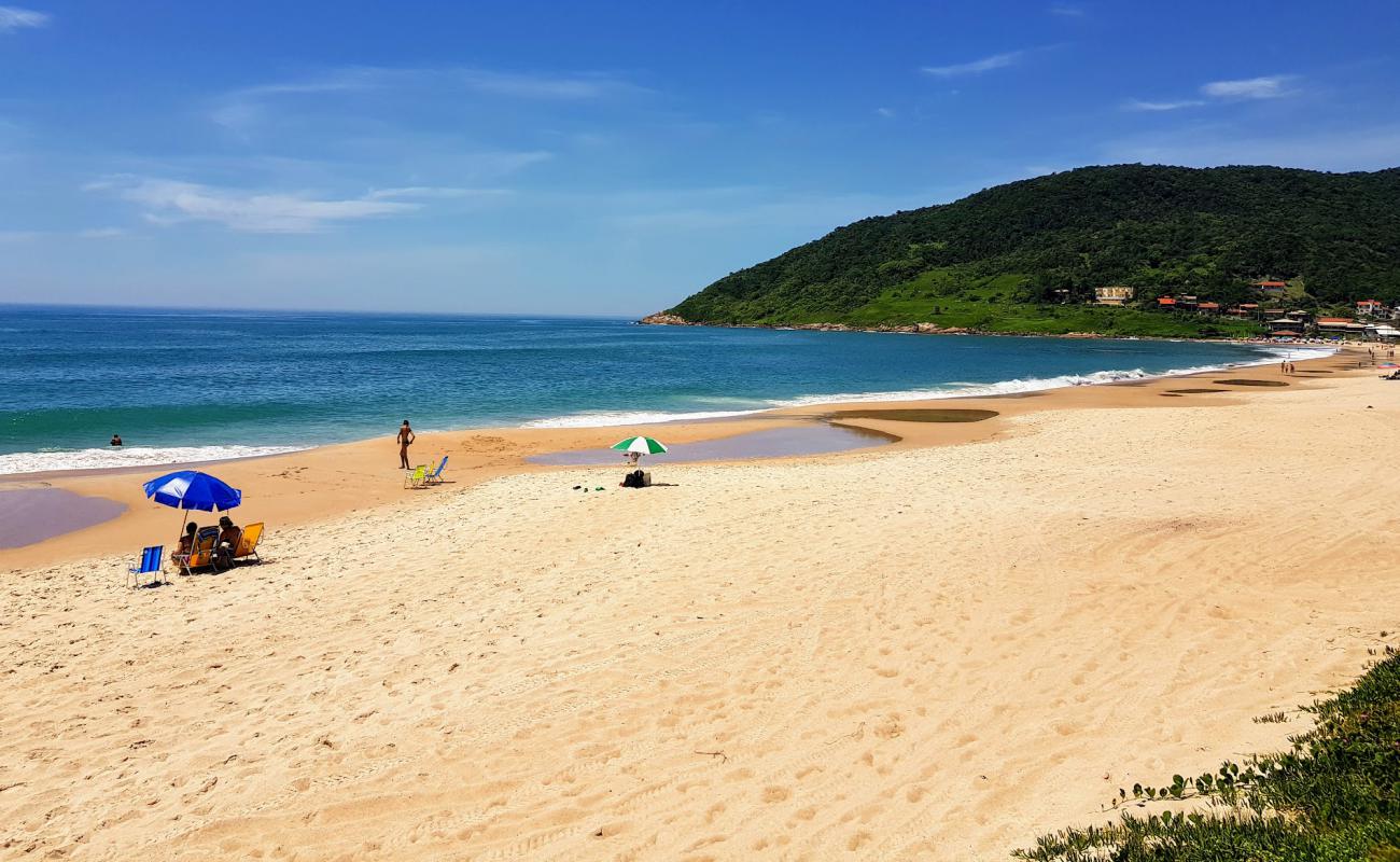 Praia da Gamboa'in fotoğrafı i̇nce bej kum yüzey ile