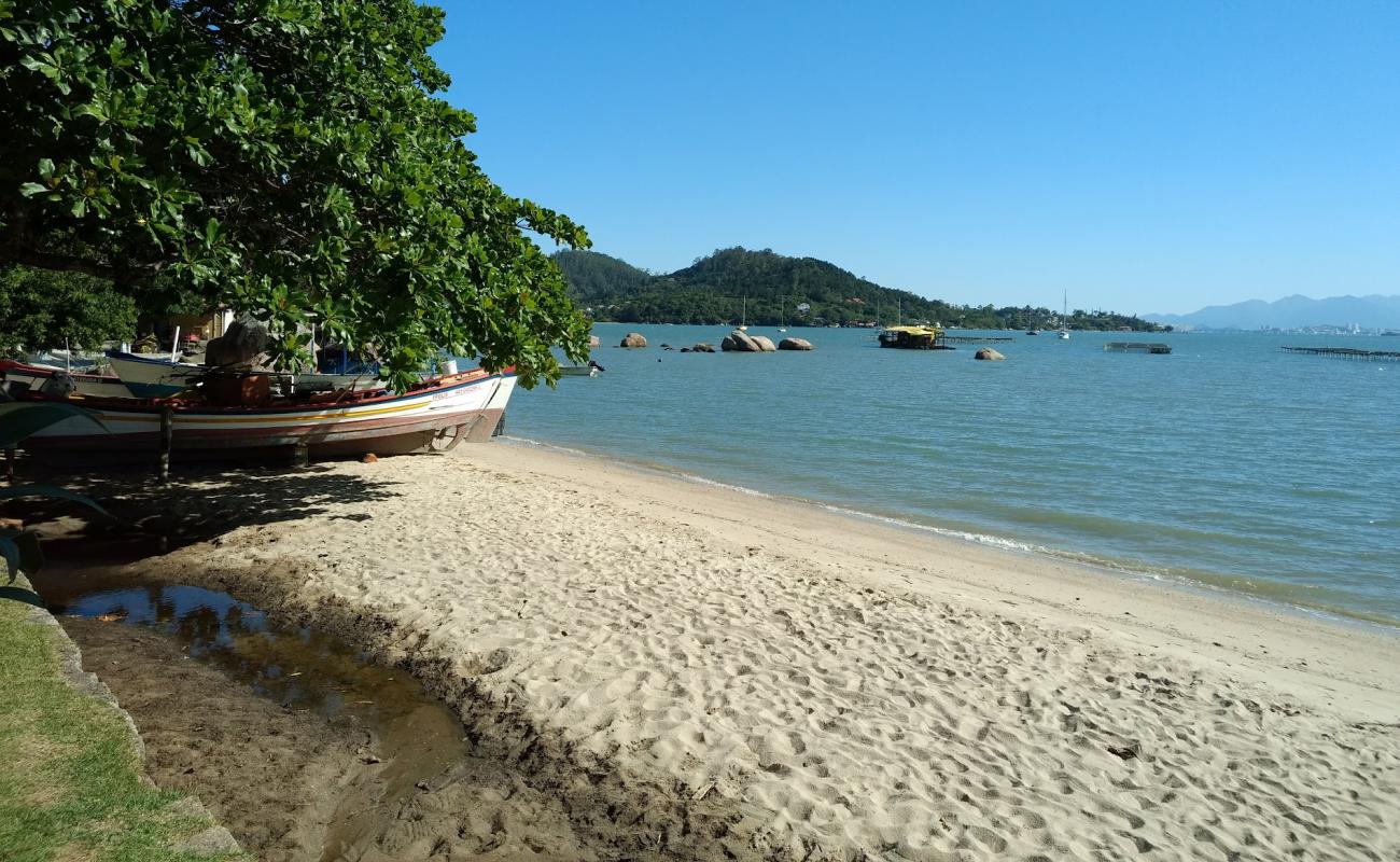 Praia de Santo Antonio de Lisboa'in fotoğrafı açık bej kum yüzey ile